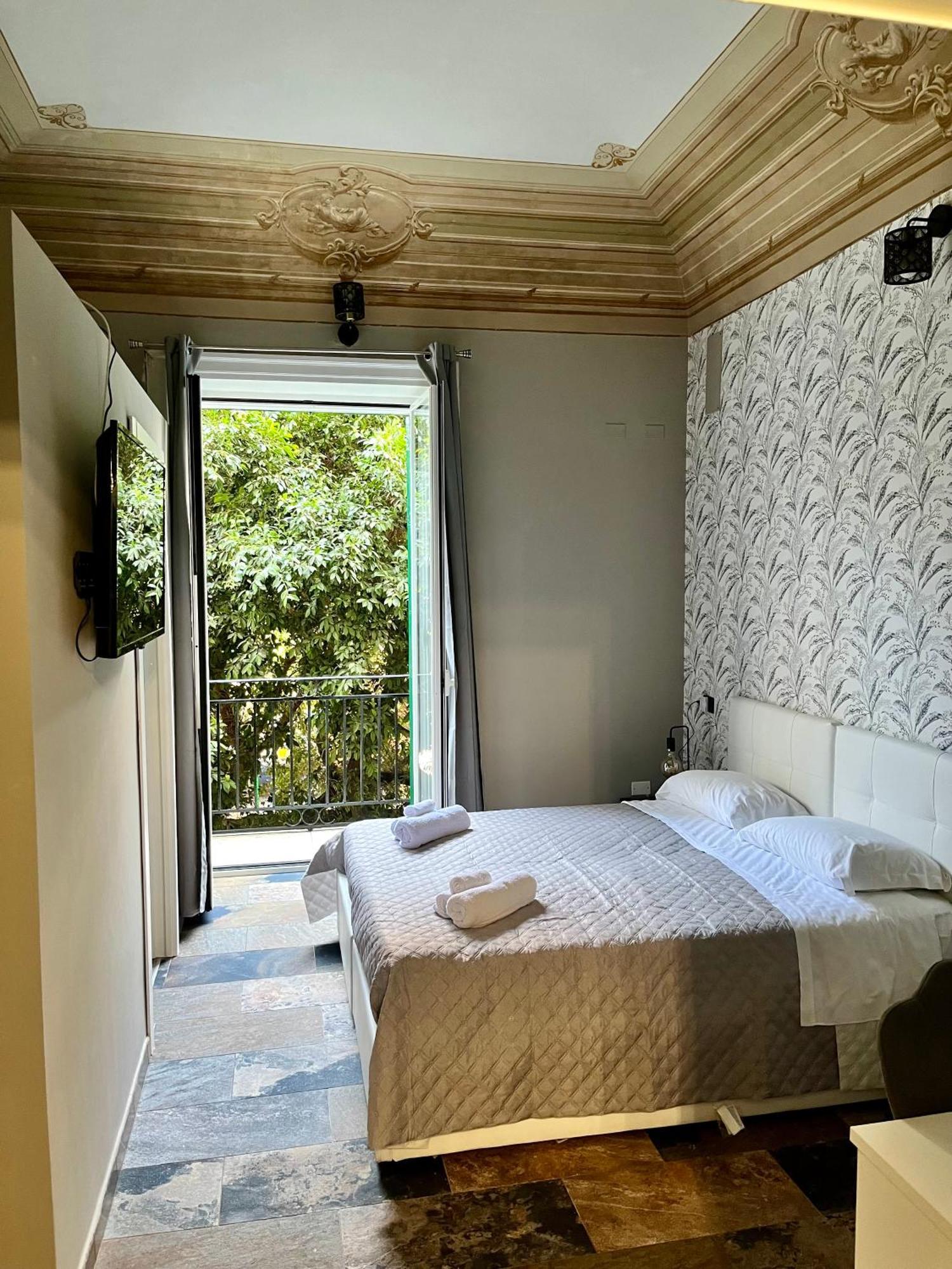 B&B Dimora Emily ปาแลร์โม ภายนอก รูปภาพ